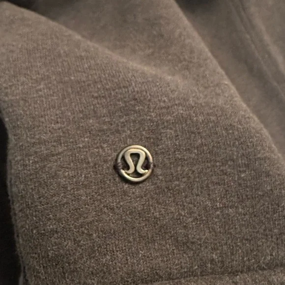 Lululemon Scuba Full-Zip Cropped Hoodie | Dark Navy | Size 8 | Thumb Holes - Picture 6 of 7